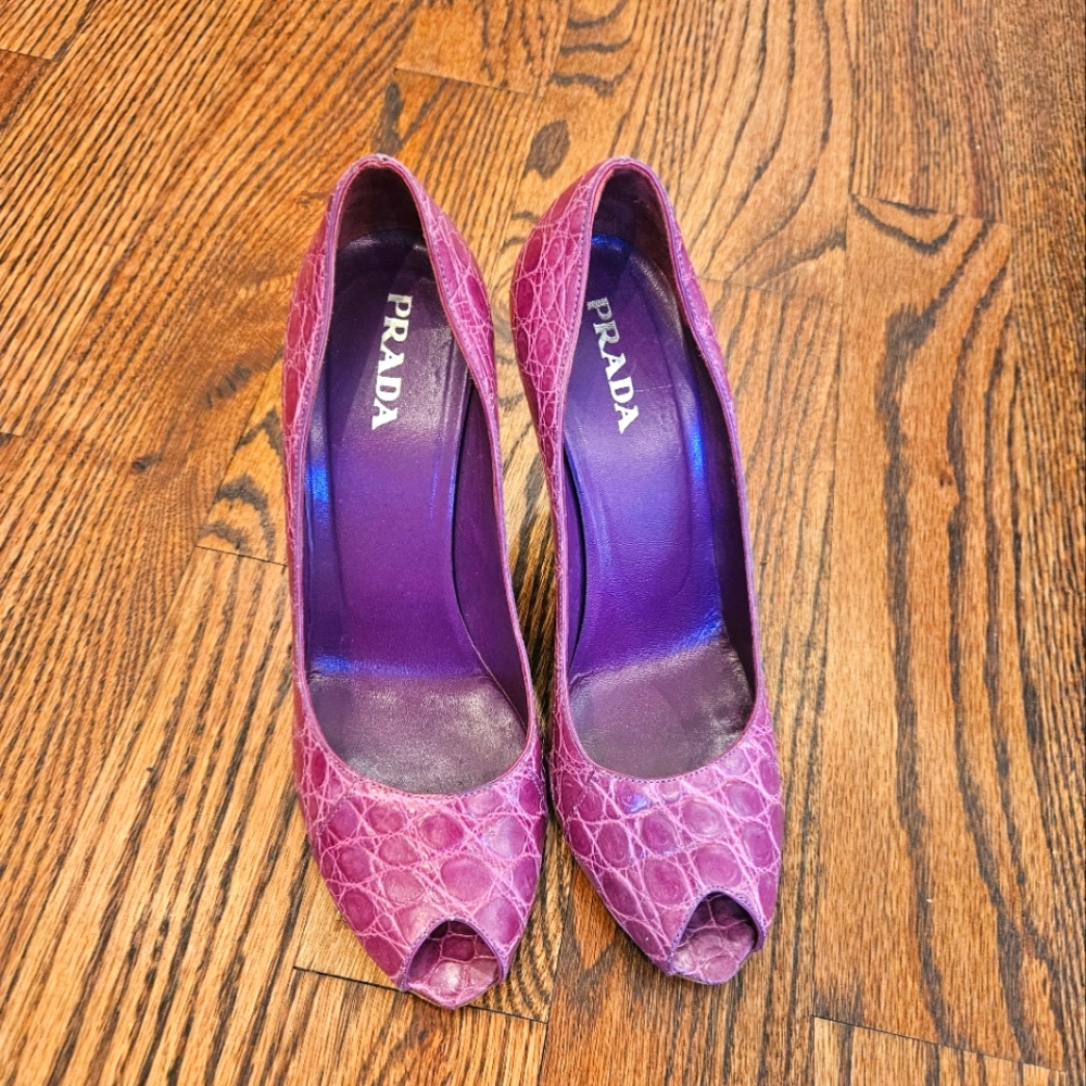 Prada Purple Croc Embossed Leather Pumps